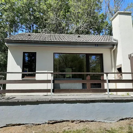 Mooie In De Prachtige Parque de vacaciones Hastiere-par-dela